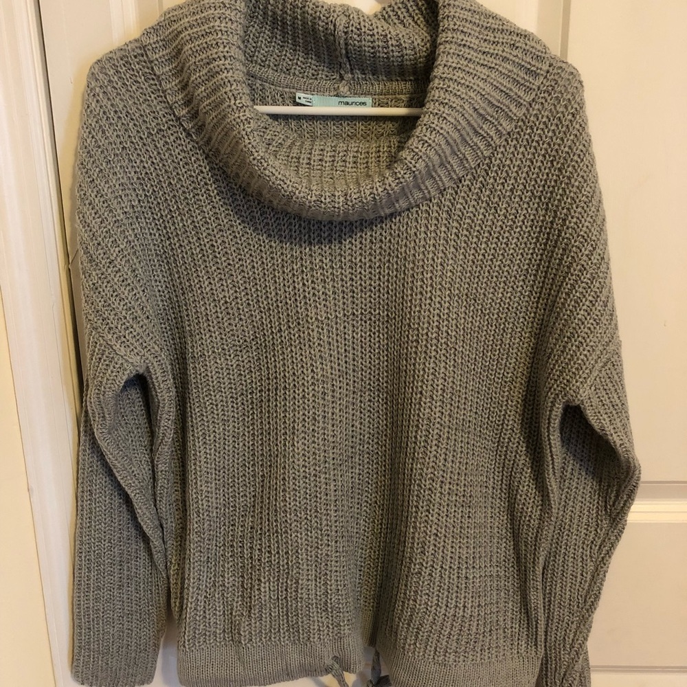 Scope neck sweater